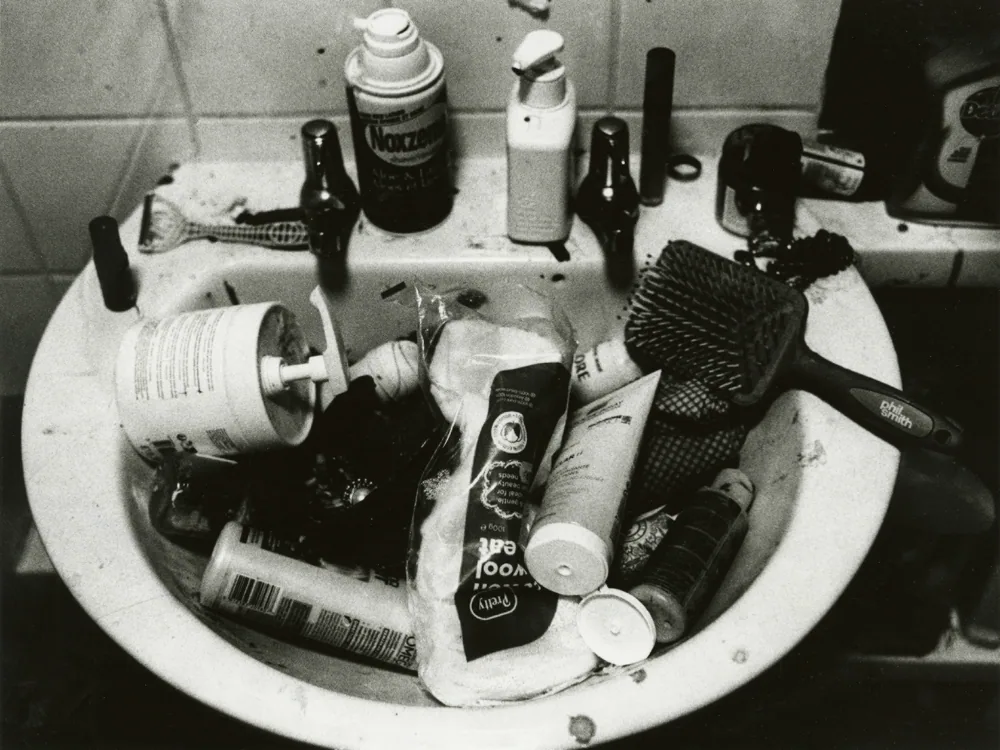 Two people close together in Jesse Glazzard’s intimate photographic series The Sound of Dirt and Beauty