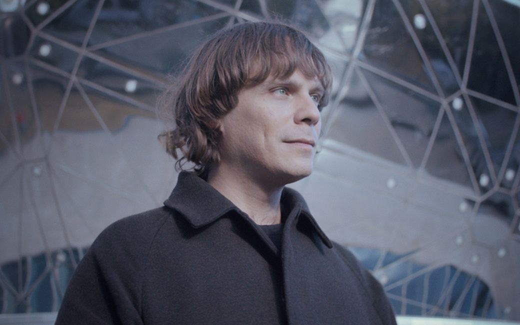 World Brain’s Lucas Chantre in a tiled interior, photographed by Eva L’Hoest