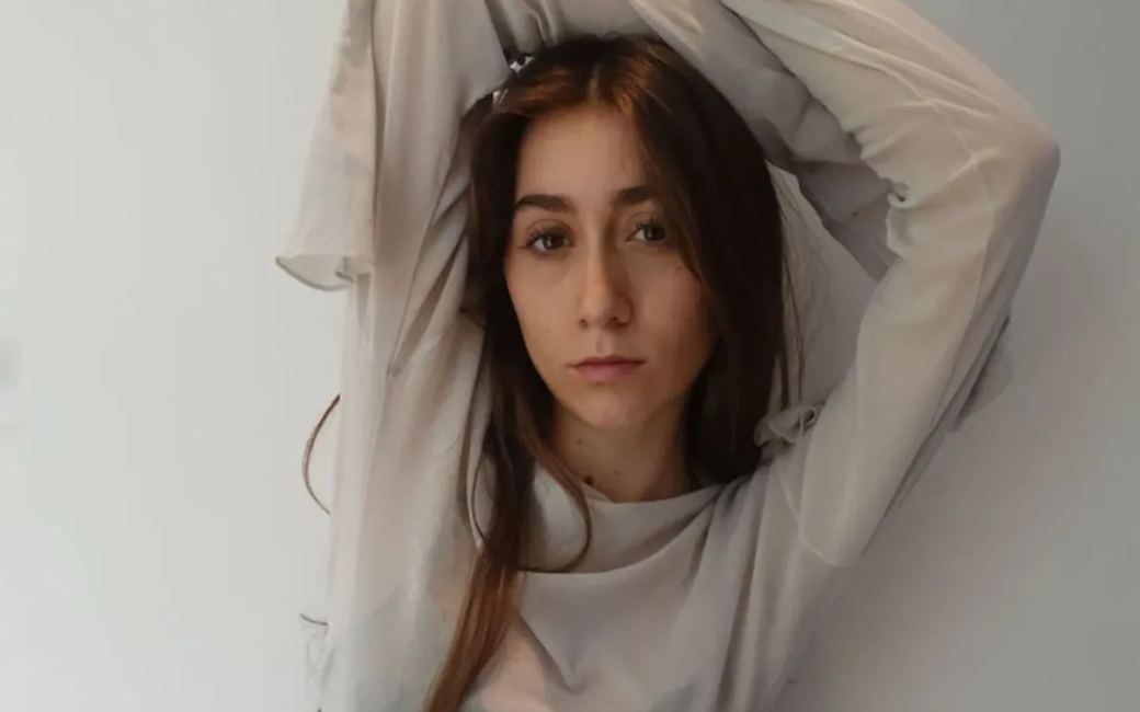 STARR pictured for her electronic folk-pop release show at Coldharbour Blue Cinema